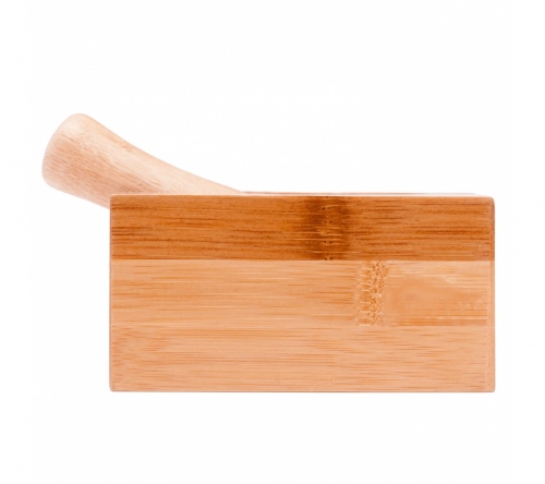 Brinde amassador de temperos em bambu personalizado