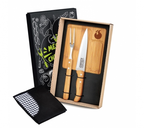 Brinde kit churrasco 4 peças personalizado