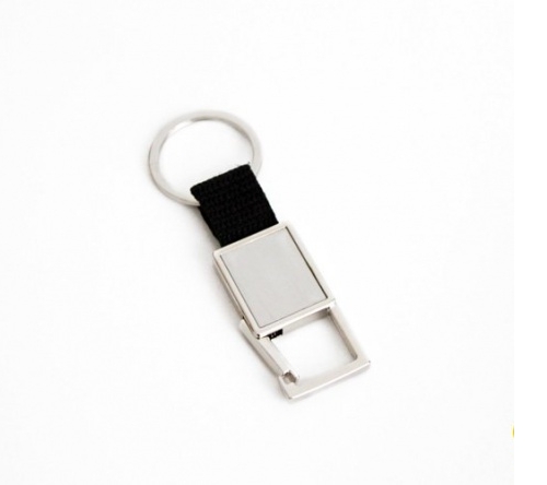 Brinde chaveiro executivo personalizado em metal e couro sintético
