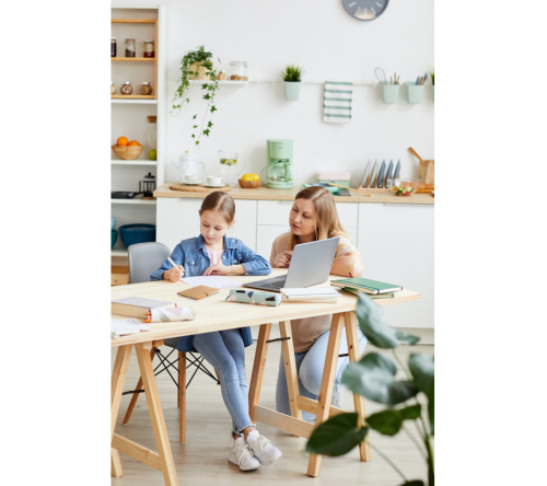 Bloco de anotações com 7 post it adesivados com 25 folhas cada