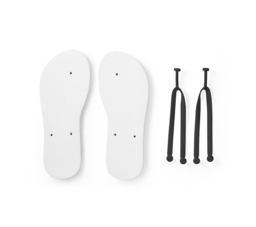 Chinelo personalizado com sola em EVA e tira em PVC