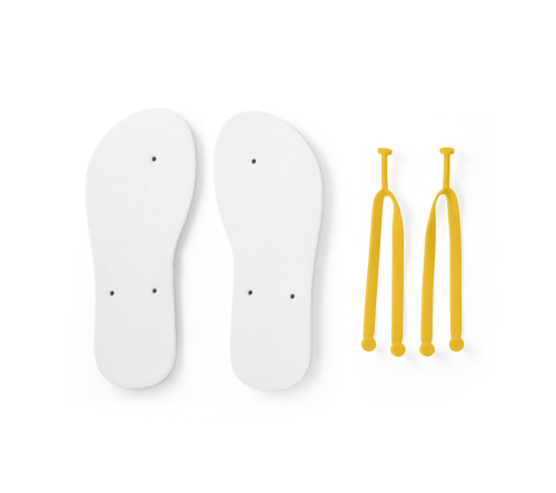 Chinelo personalizado com sola em EVA e tira em PVC