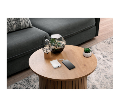 Bateria portátil em ABS 100% reciclado, com cabo integrado e capacidade de 10'000 mAh